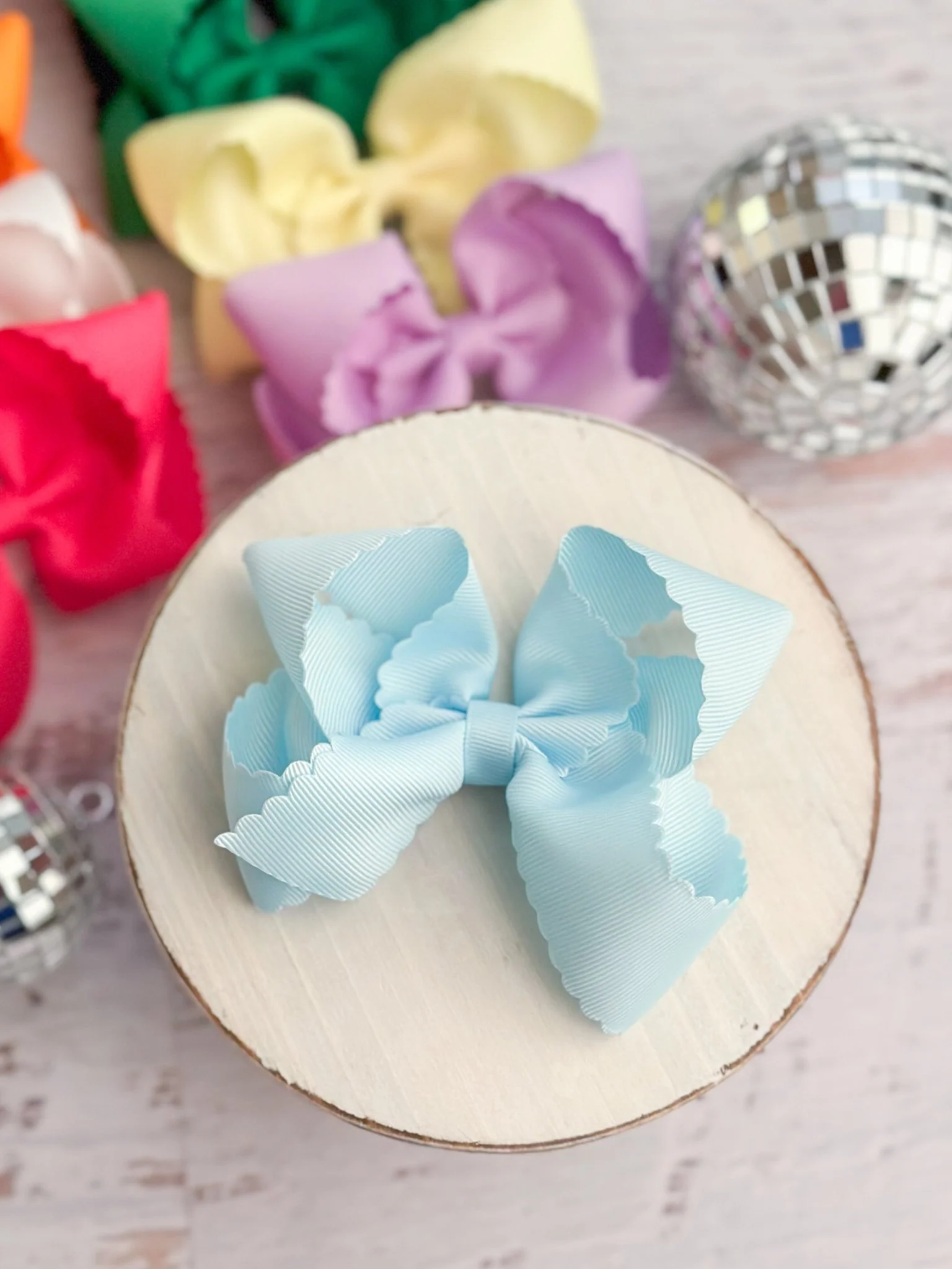 4.5" Classic Scalloped Hair Bow | Clip or Headband - Image 11