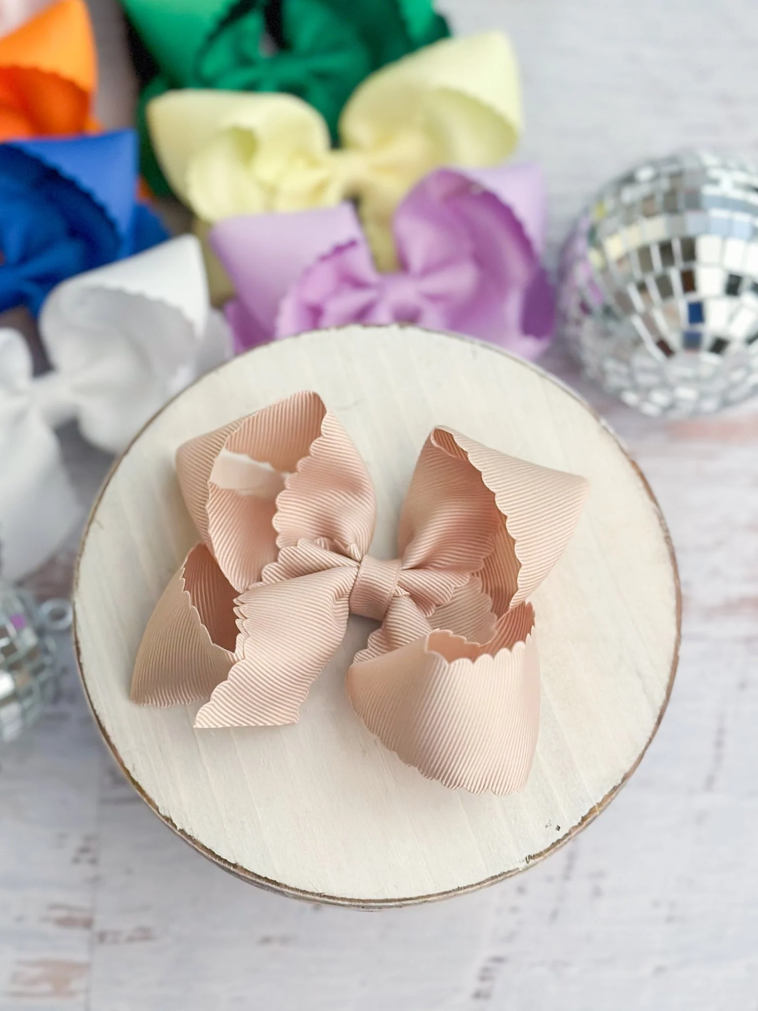 4.5" Classic Scalloped Hair Bow | Clip or Headband - Image 15