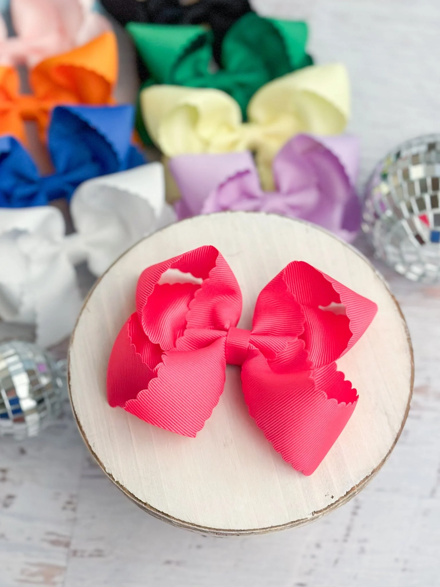 4.5" Classic Scalloped Hair Bow | Clip or Headband - Image 6