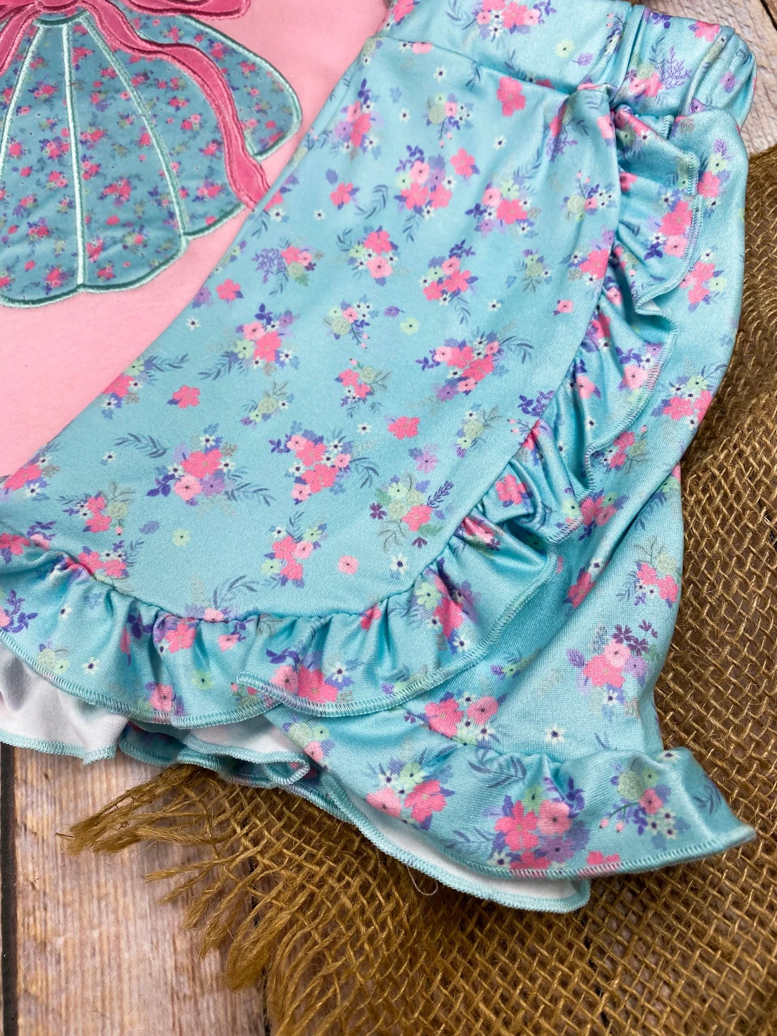 Pink Seashell Ruffled Girls Shorts Set - Image 4