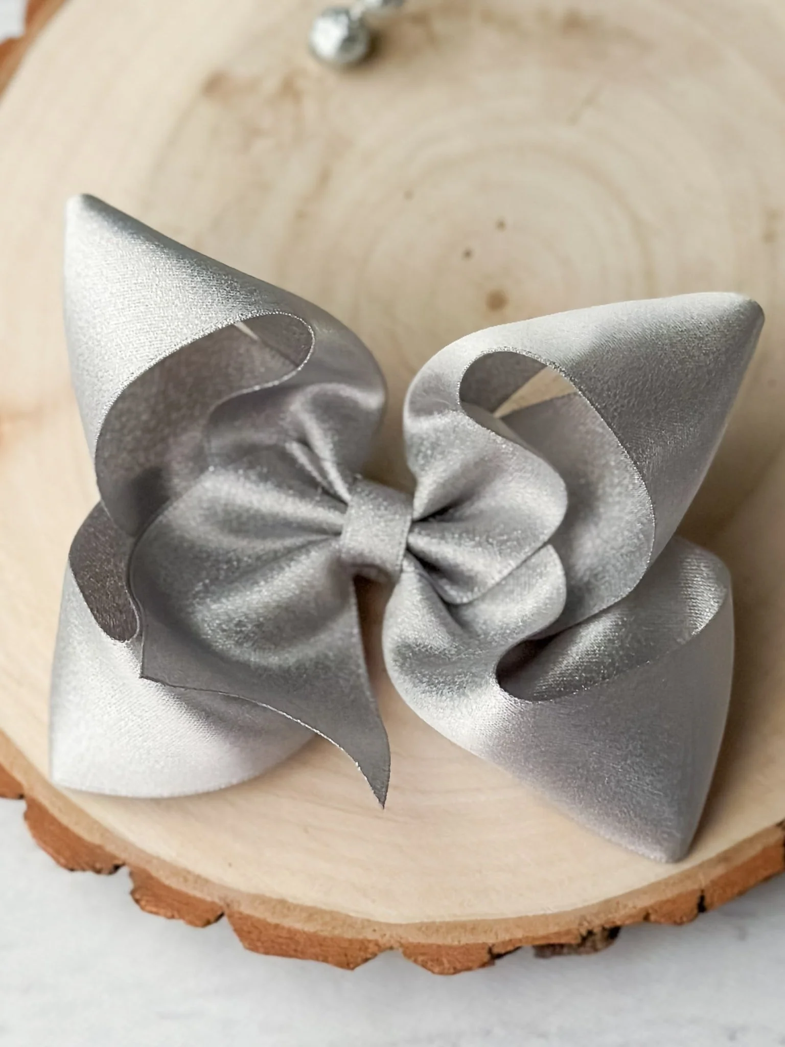 4.5" Shimmer Satin Hair Bows | Alligator Clip - Image 4