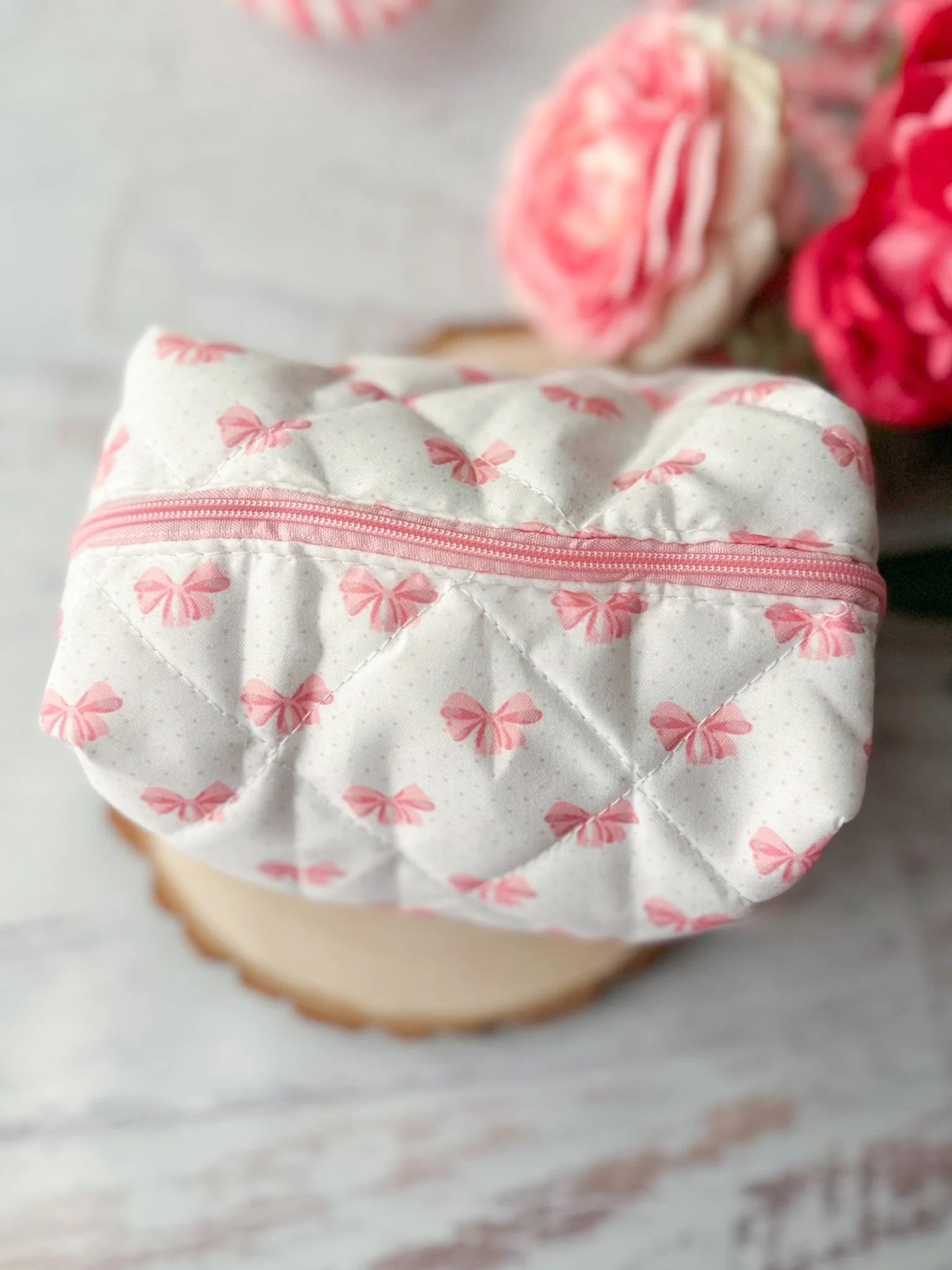Coquette Hair Bow Travel Bag - Image 2