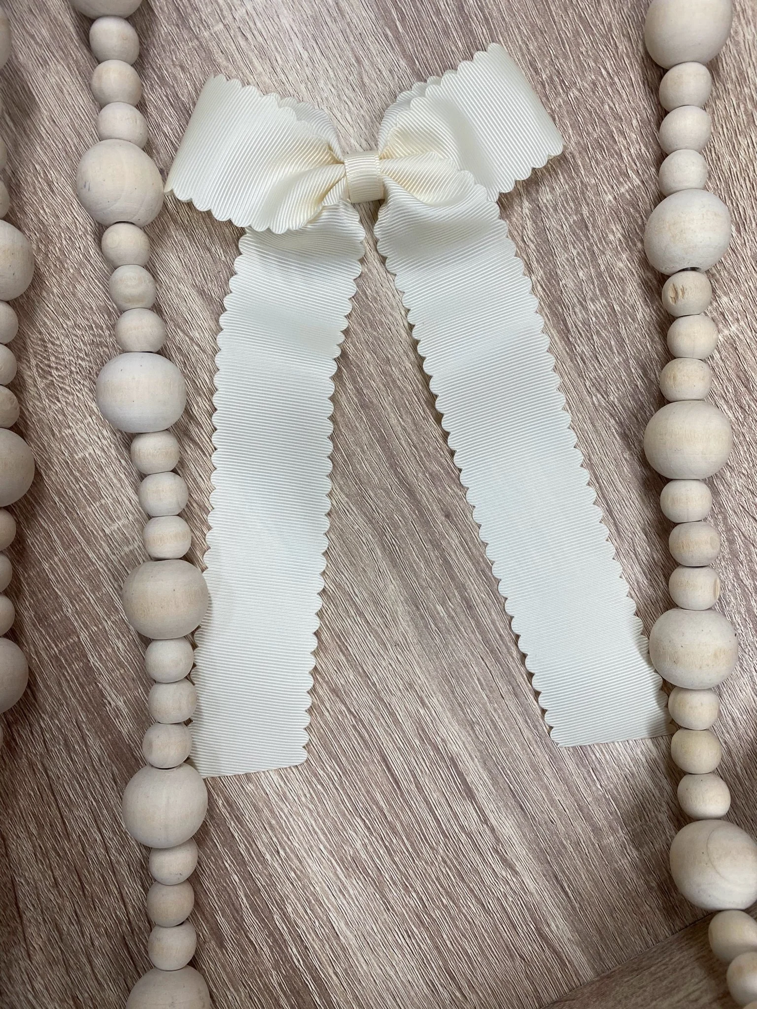 Scalloped Long Tail Bow with Alligator Clip - Image 5